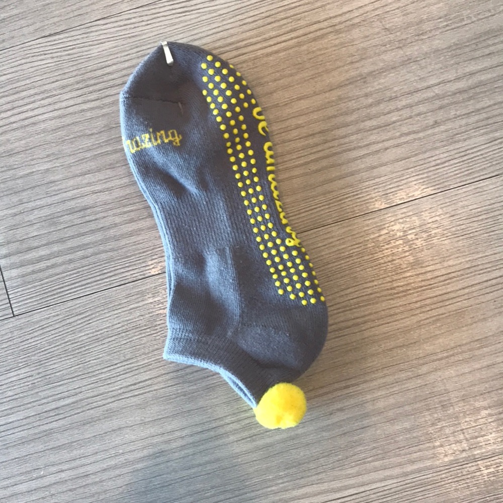 NWT sticky socks